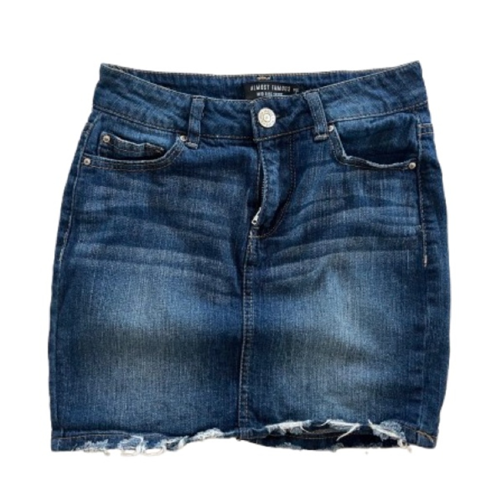 Almost Famous Dark Blue Denim Mini Skirt sz 1 Juniors